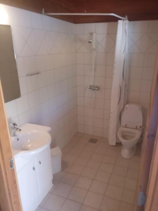 Lyst Dobbelt Vaerelse Med Egen Indgang Og Bad Apartment Nordborg Luaran gambar